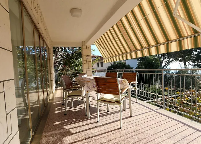 3 Bedroom Stunning In Apartman Póla