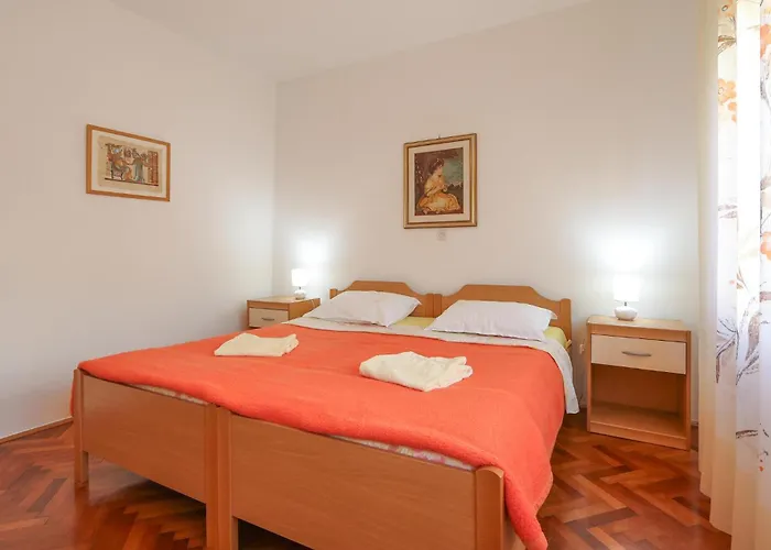 3 Bedroom Stunning In *