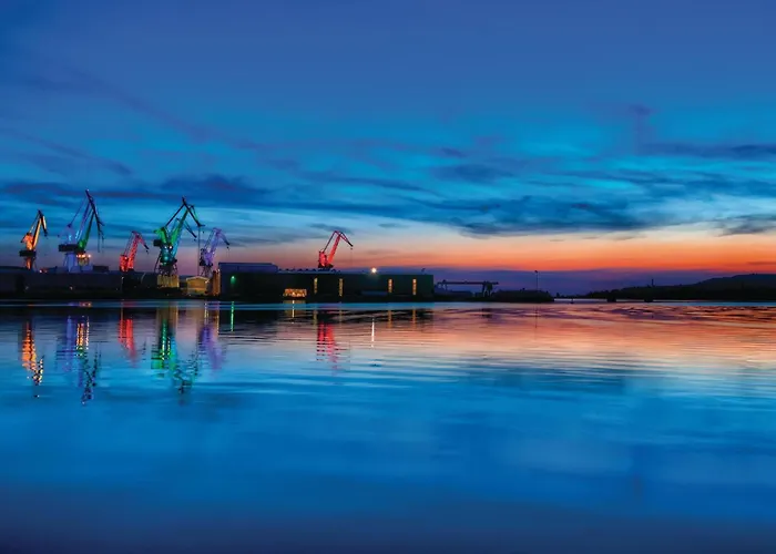 3 Bedroom Stunning In *