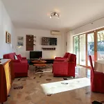 Appartement 3 Bedroom Stunning In