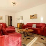 3 Bedroom Stunning In Appartement Pula