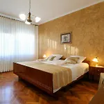 Appartement 3 Bedroom Stunning In