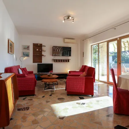 דירה Stunning Apartment In Pula With Wifi