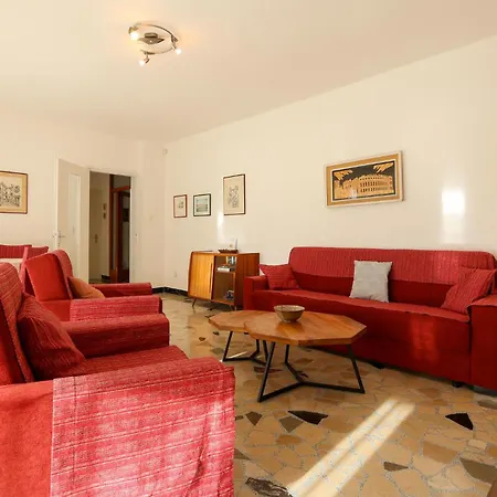 3 Bedroom Stunning In Apartment Pula
