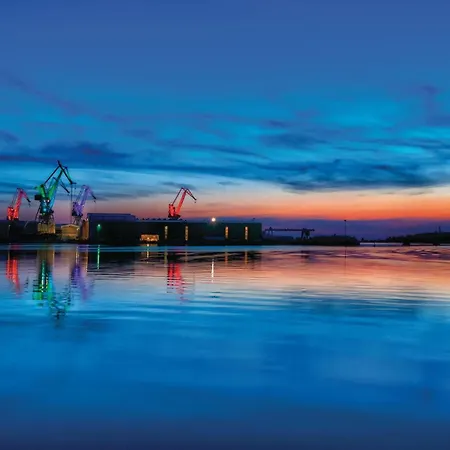 3 Bedroom Stunning In *