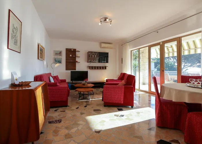 Appartement 3 Bedroom Stunning In
