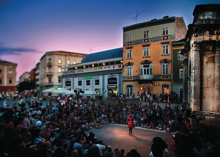 Apartmán 3 Bedroom Stunning In *